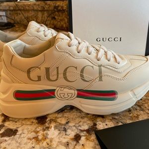Gucci Cream Sneakers with Red and Green Accents